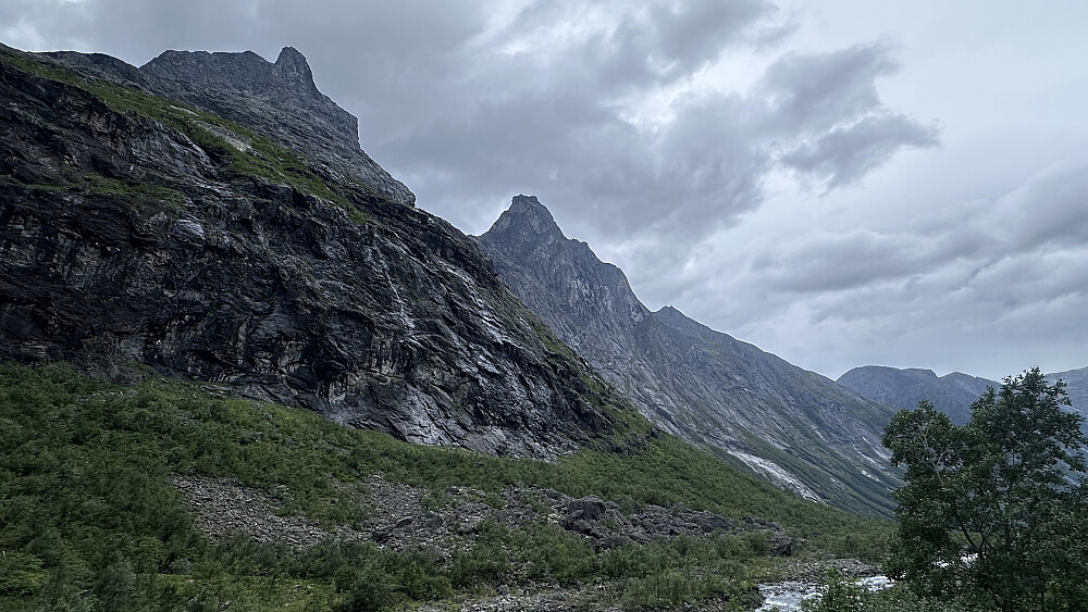 Lite trafikk over Trollstigen 