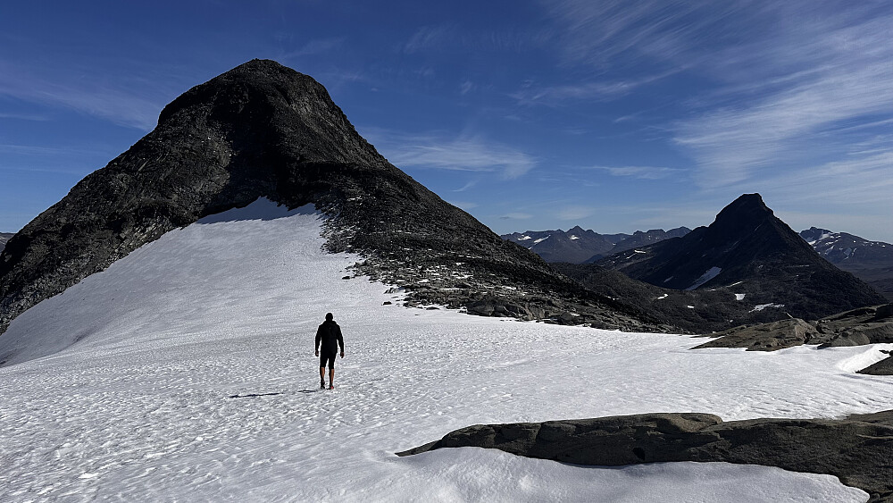Mot Austre Rauddalstinden
