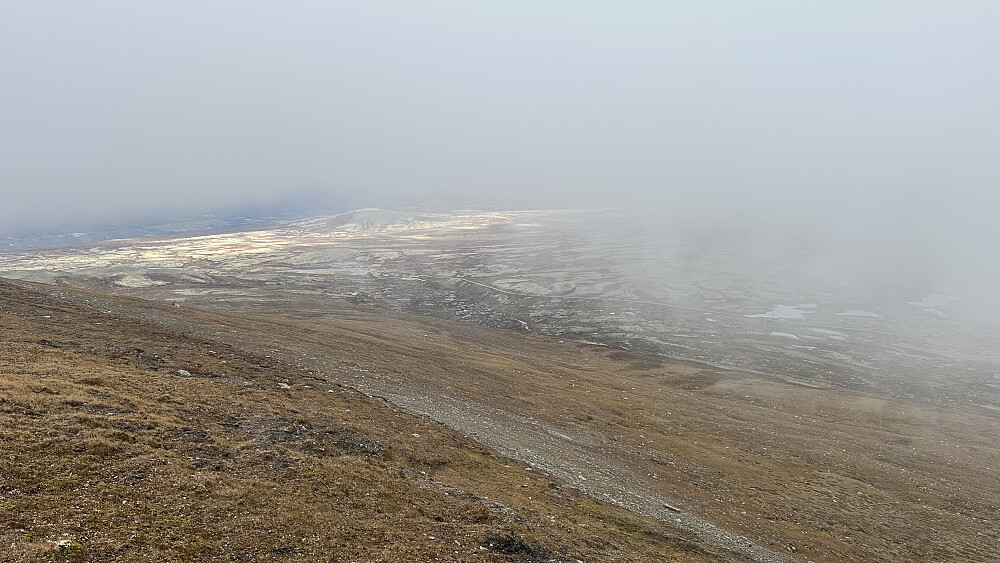 Skodda låg vekselsvis på fjellet 