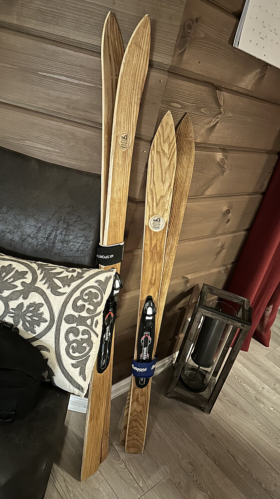 Innom Torje etter Laletur! Hente heimelaga ski ❤️