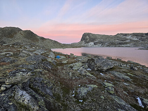 Solnedgang mot Ljøtebotnberget og magiske farger
