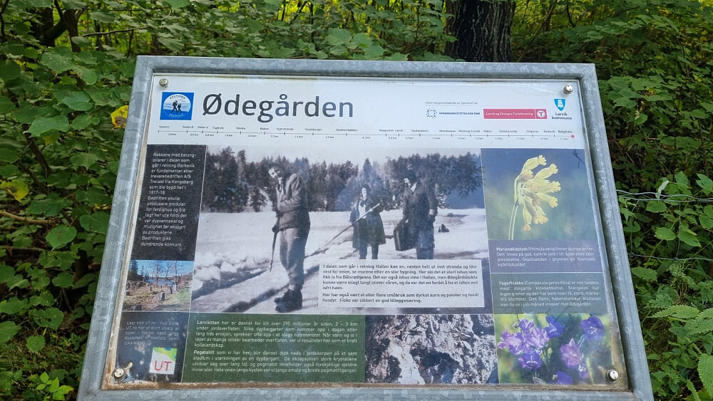 Info.tavler rundt omkring