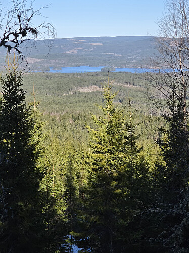 Utsikt mot Röjdåns dal, vatnet Kläggen, 2