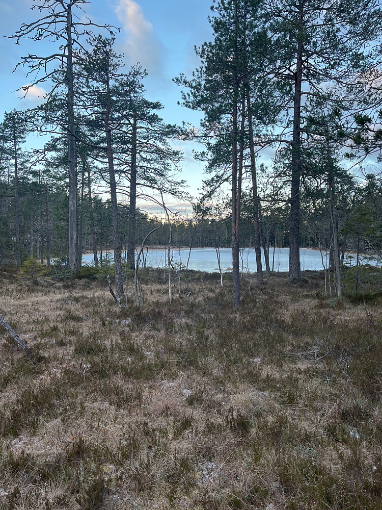 Frosne vatn etter en ukes tid med kuldegrader