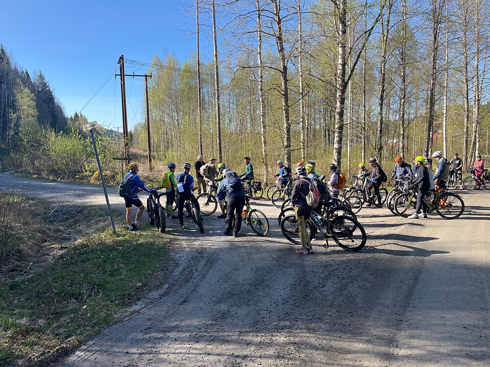 Klar til start ved Bjørknes, ca 30 stk