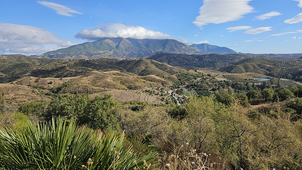 Cerro de Mijas hadde tåke hatten på i dag