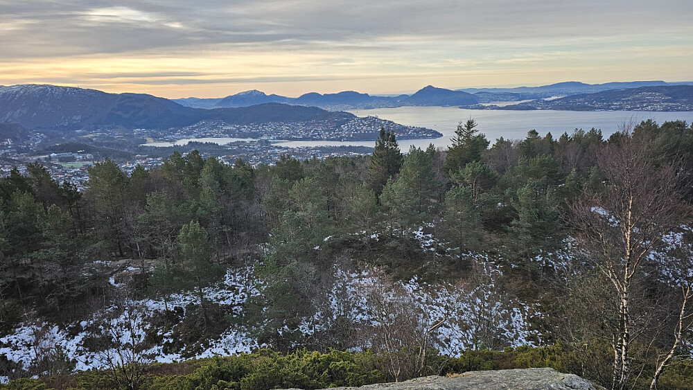 Flott utsikt mot områder som jeg overhode ikke er kjent i