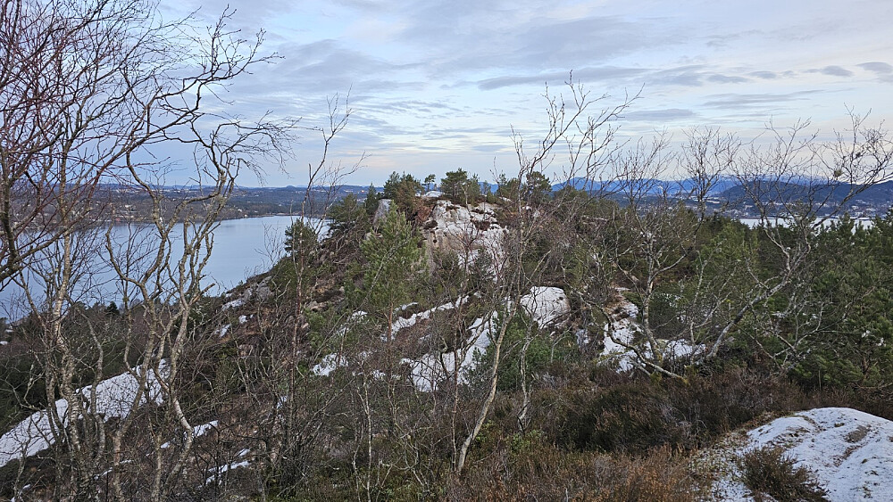 Fin sti å følge over fjellet