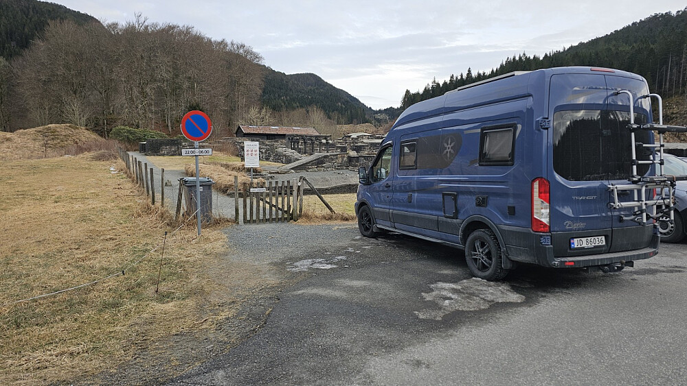 Turstart ved denne klosterruinen