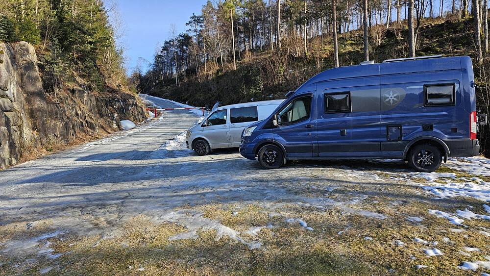 Fin parkeringsplass ved start