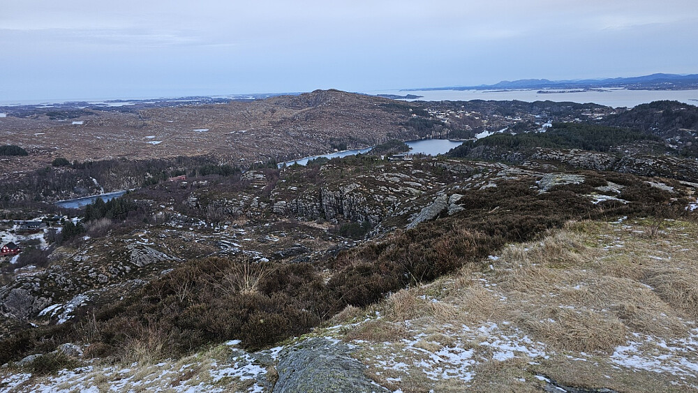 Flott utsikt i alle retninger fra toppen