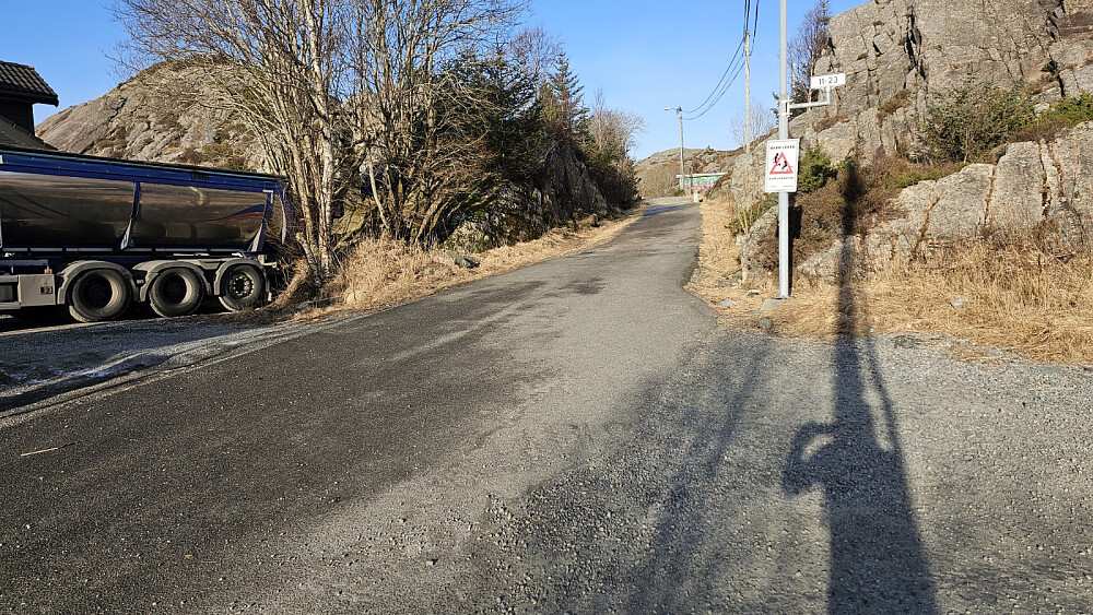 Turen startet opp denne grusveien