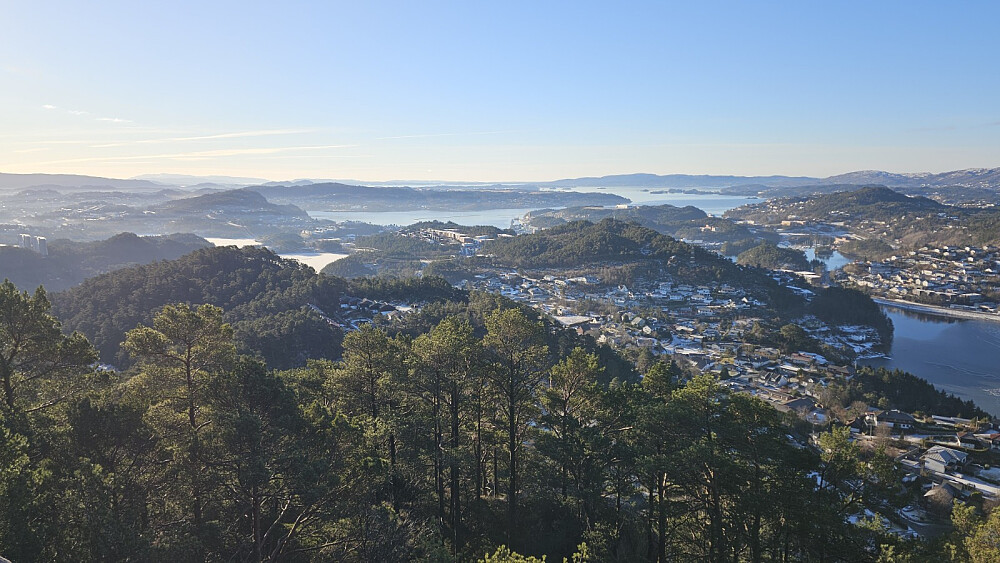 Flott utsikt også fra denne toppen