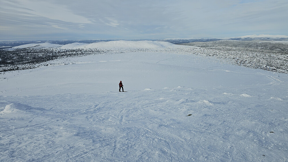 Fint vær og flott utsikt. Her over mot Brøfjellet