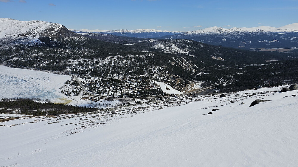 Tilbakeblikk litt opp i fjellsiden