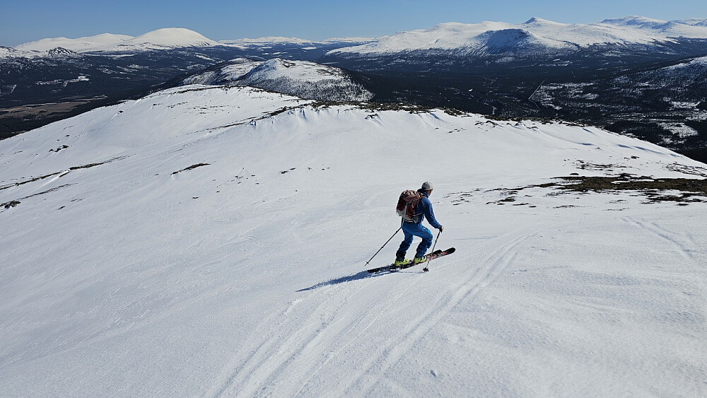 Herfra ble det en flott aketur ned igjen