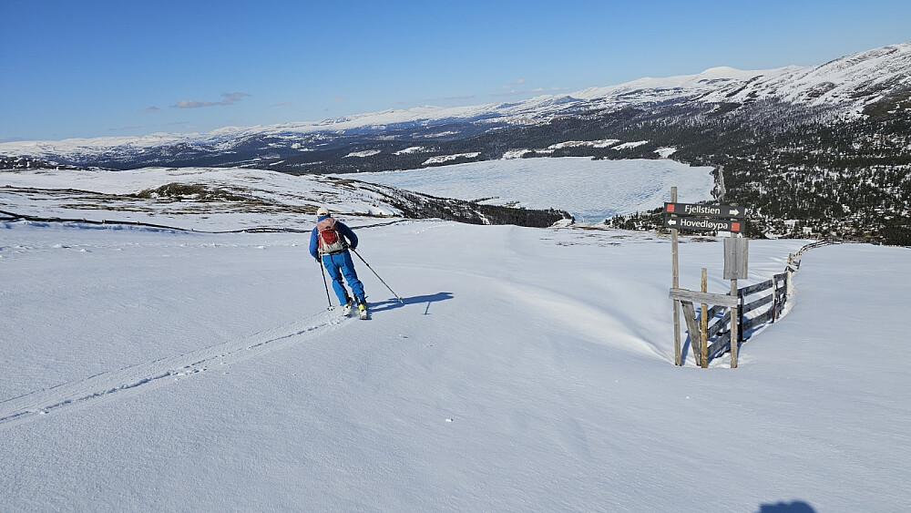 Urørt nysnø i alpinbakken ga perfekte akeforhold