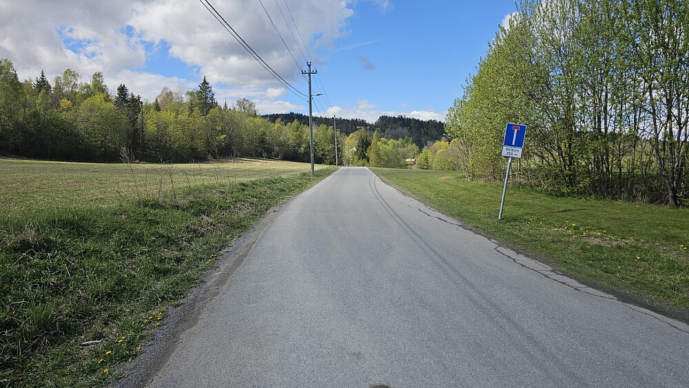 Turstart opp  veien her