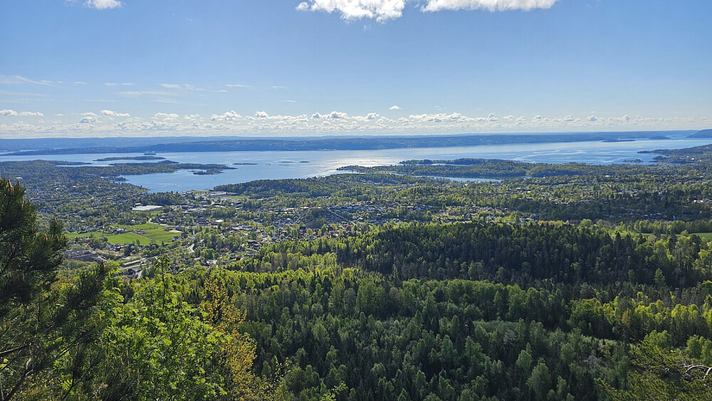 Fra utkikkspunktet og mot Oslofjorden