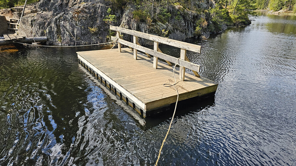 Det var imidlertid stille så både jeg og sykkelen fikk bli med over