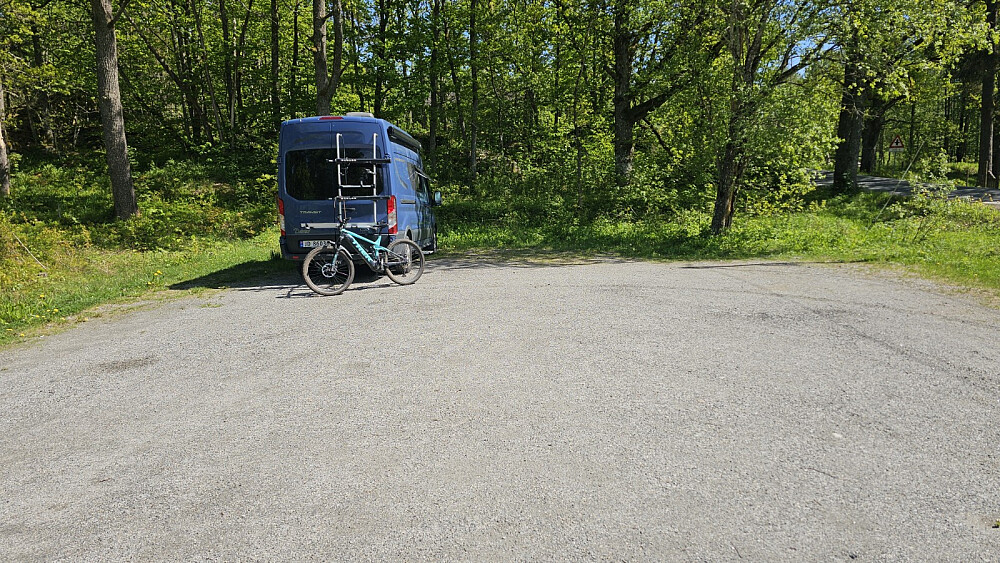 Stor og trivelig parkeringsplass