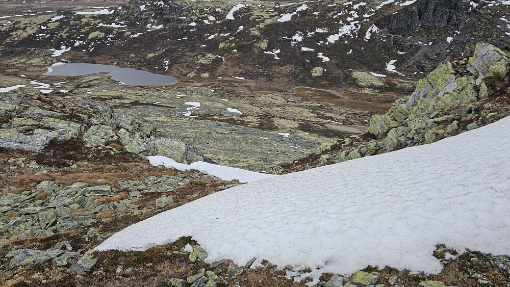 Etter å ha vært på Solsidevassberget ble det en litt rufsete tur ned på sørsiden