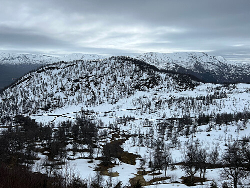 Åsknappen sett fra oppstigningen mot Valafjellet