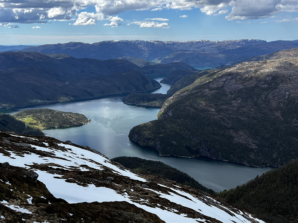 Utsikt mot Indre Osterfjorden fra Midtnova