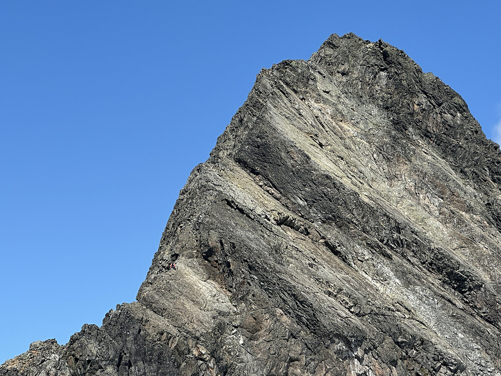 Naboen raser fra seg.