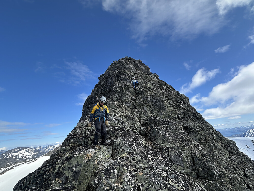 Overraskende bratt videre nordover. Ikke fullt så overraskende at det var veldig løst. 
