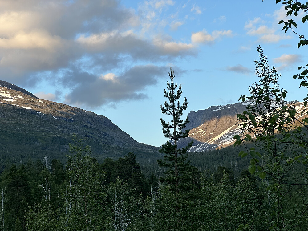 Hjelledalstinden