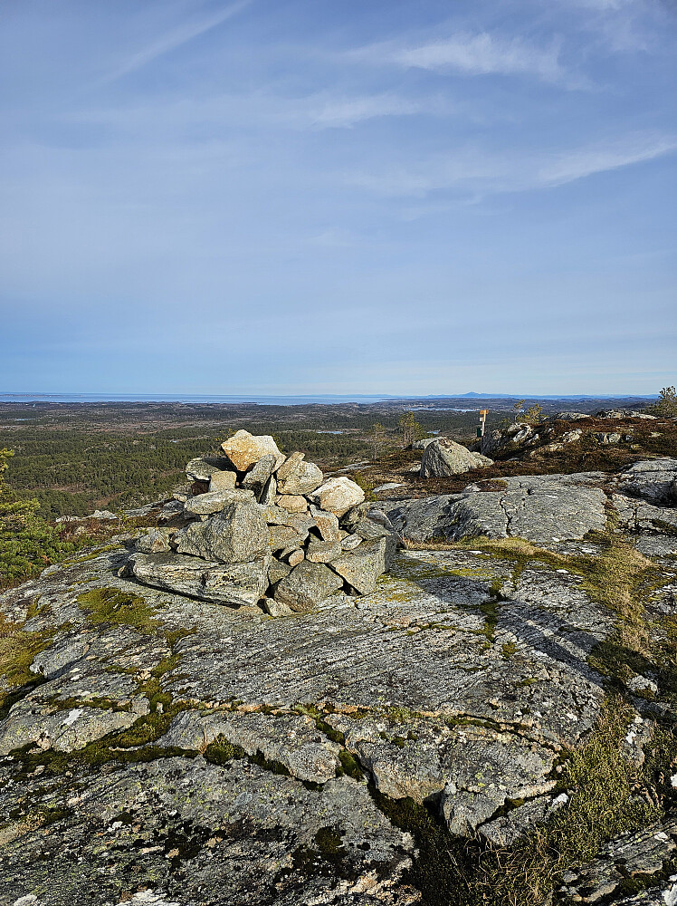 Panoramautsikt fra liten topp