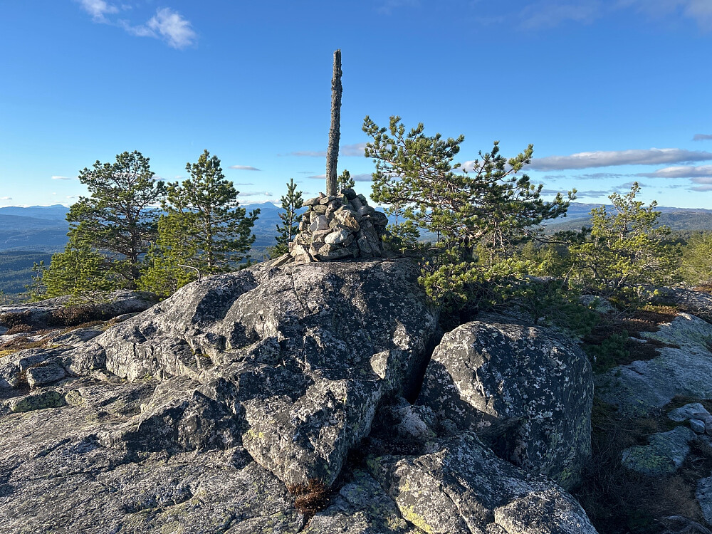 Varden på Fjellstulfjellet.