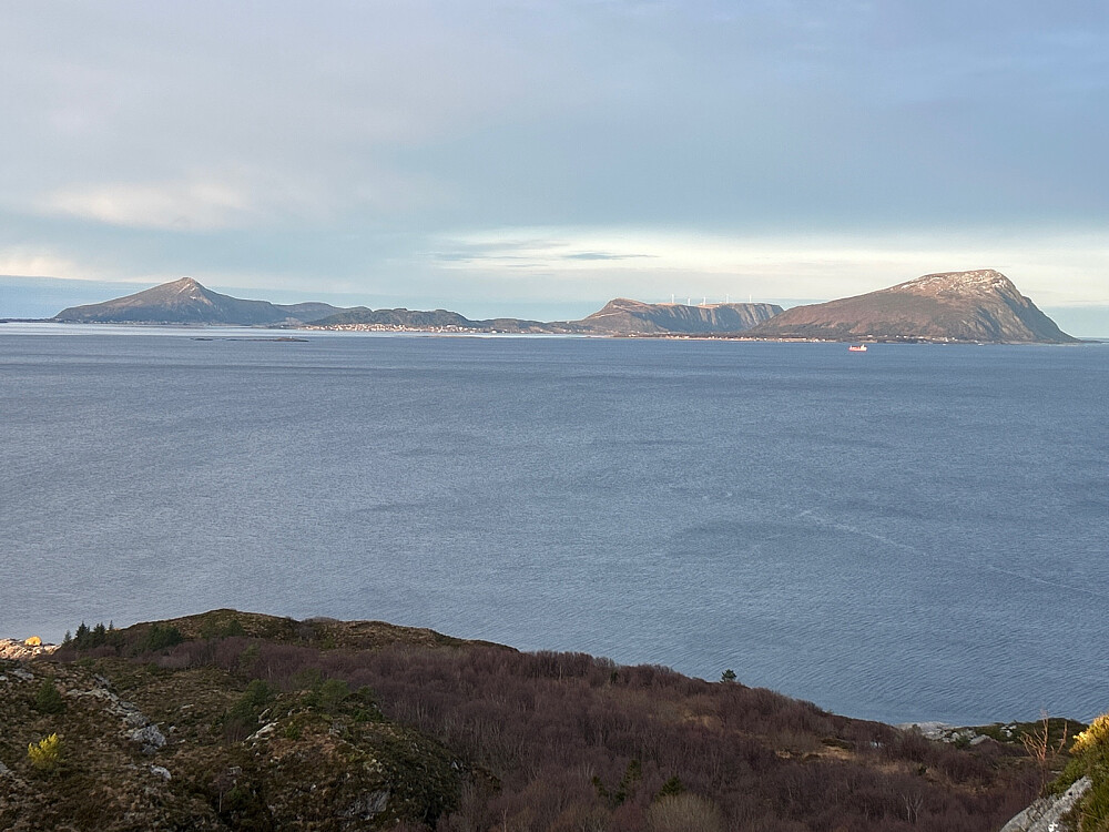 Lepsøya, Haram og Flemsøya.