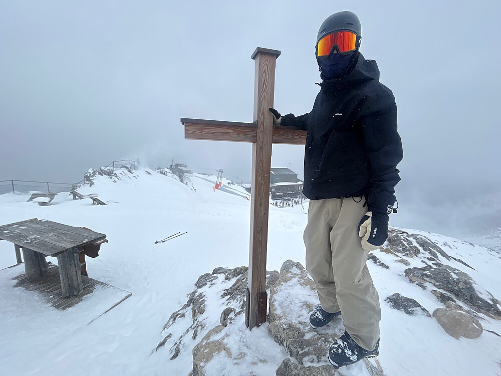 Vegard og jeg balanserte oss opp på toppunktet på Osterfelderkopf.