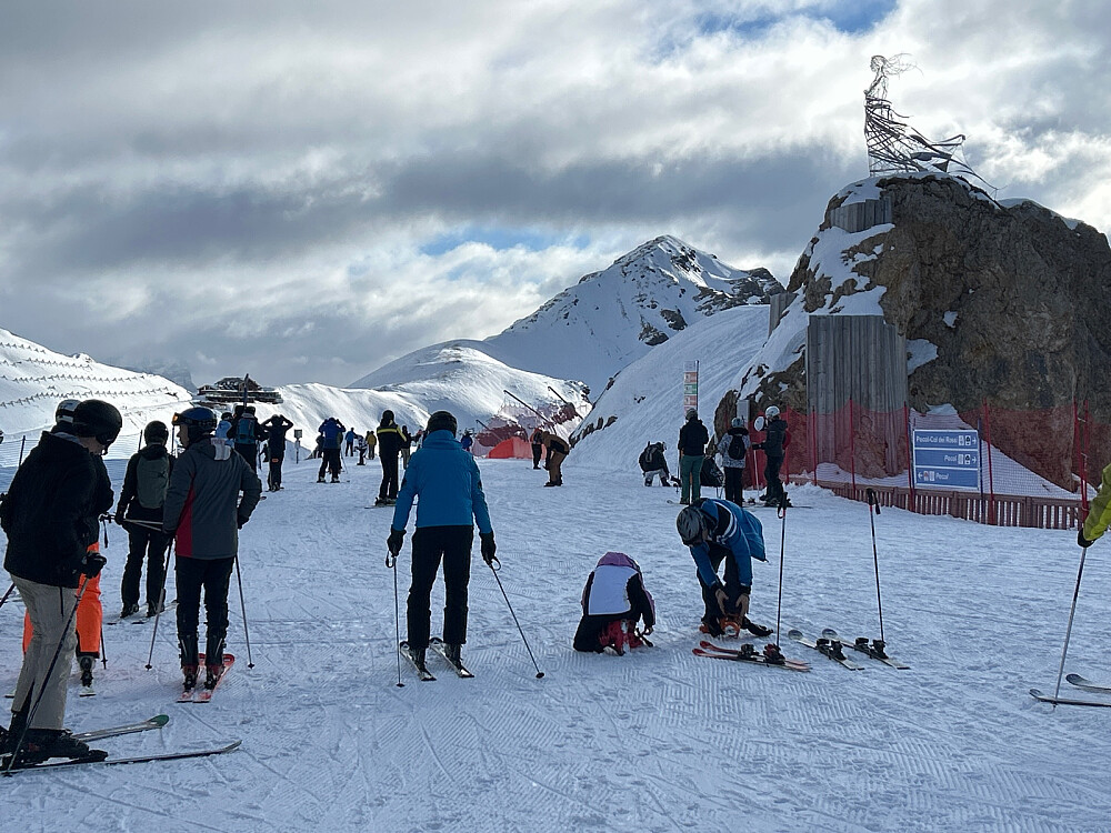 Her startet vi vår Sellaronda.