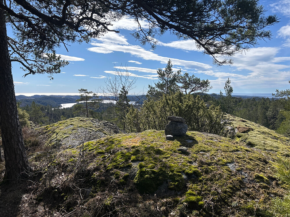 Utsikt fra "Brånåklovåsen Nordøst - 187moh".