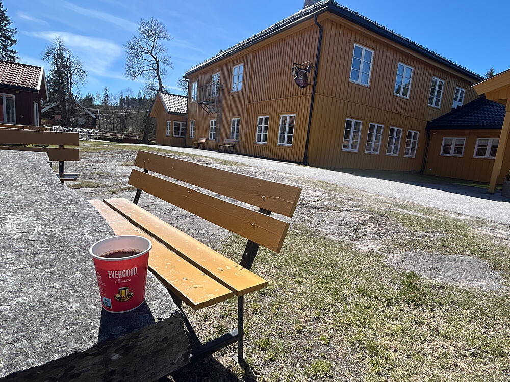 Kleivstua og kaffe.