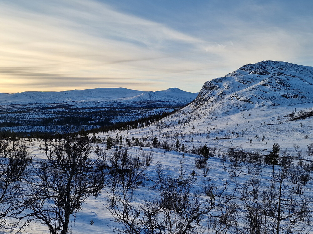 Urdskardskampen, Øykjekletten og Storhøa helt bakerst