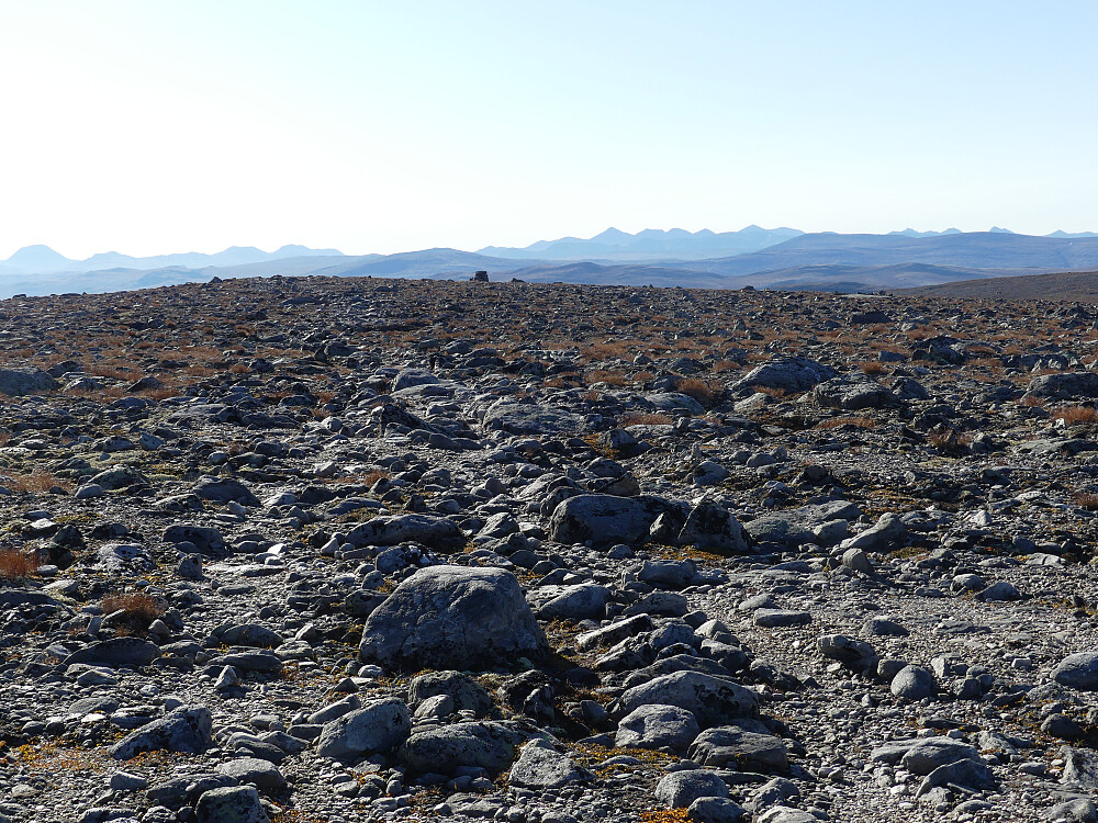 Alvdal Vestfjell og mye av Rondane viser seg fram i finværet.