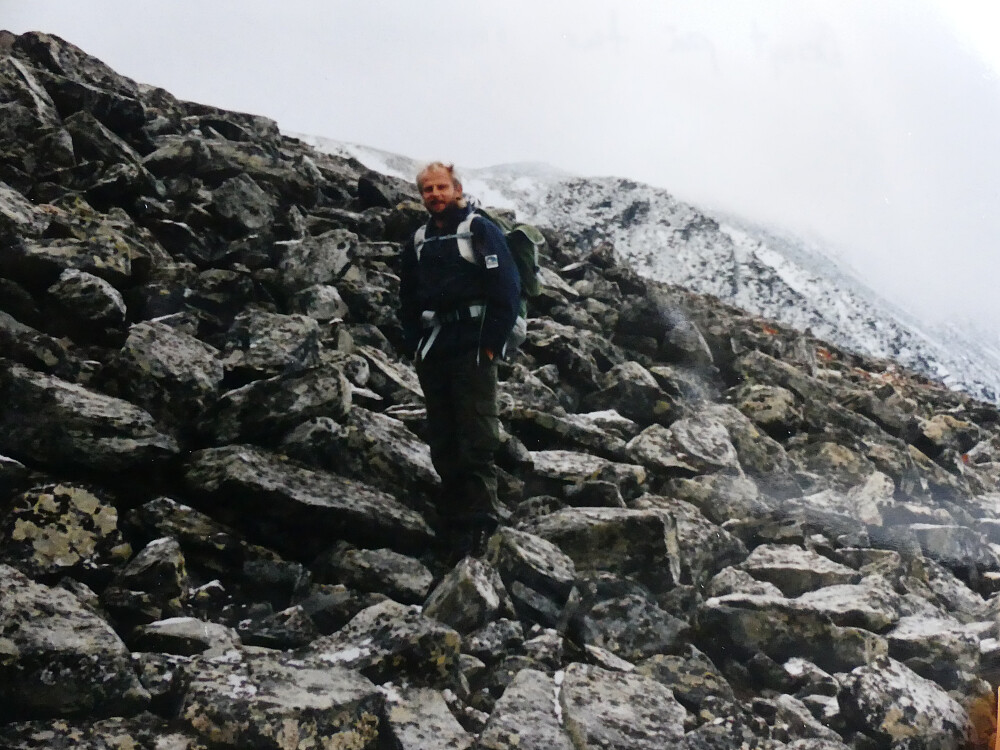 Bengt i ura opp mot Langholet.