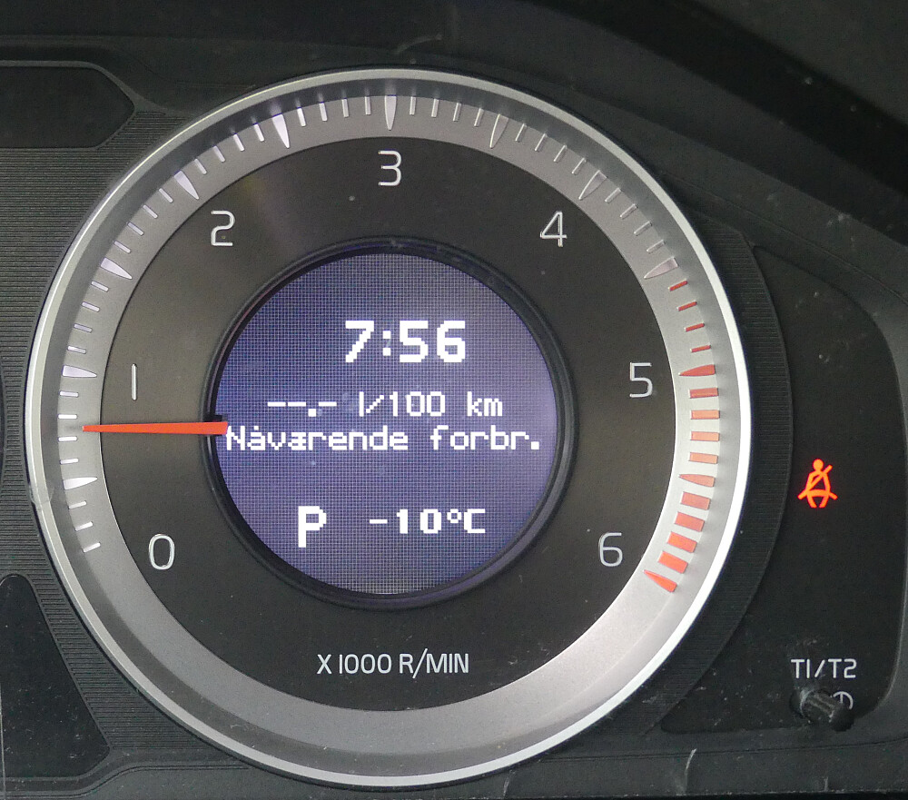 22 blå hjemme, men hele 12 grader mildere her oppe i Digeråsen!