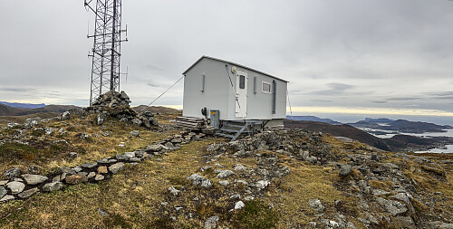 Kom til toppen samtidig med regnet
