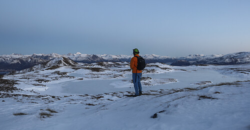 Med utsikt mot Sunnmørsalpene
