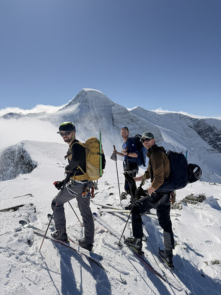 På 1831-toppen vest for Tverrfjellet 