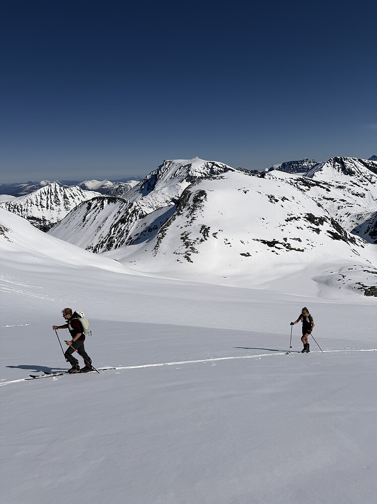 Deilig å ha store fjellsider helt for oss selv