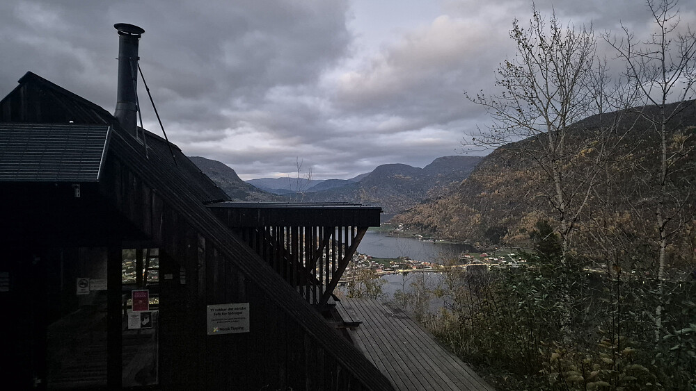 Dagsturhytta, var og veldig mykje trenedfall like etter hytta