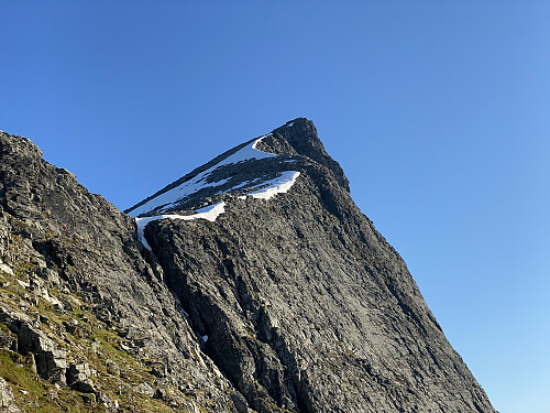 Bilde #17: Tilbakeblikk opp igjen mot Brekkehornet [1525 m.o.h.] 