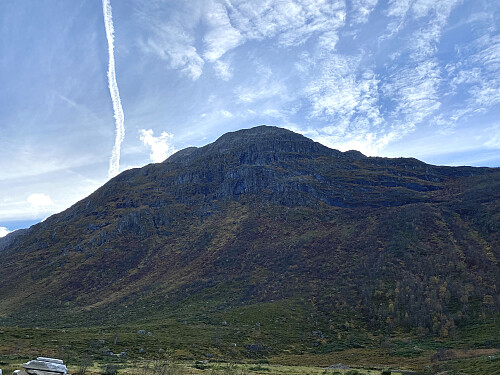 Bilde #2: Eggenibba [1338 m.o.h.] sett fra parkeringsplassen.