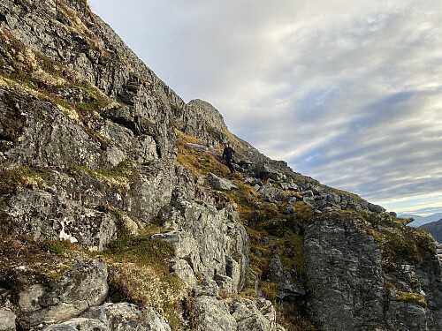 Bilde #14: På vei ned igjen fra fjellet.